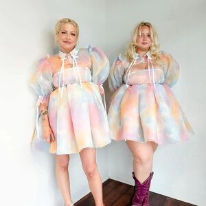 Selkie Dopamine Shrug Puff 2X Rainbow Pride Month BNWT